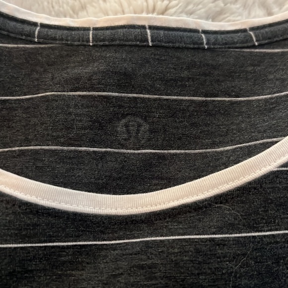Lululemon top - Picture 2 of 5